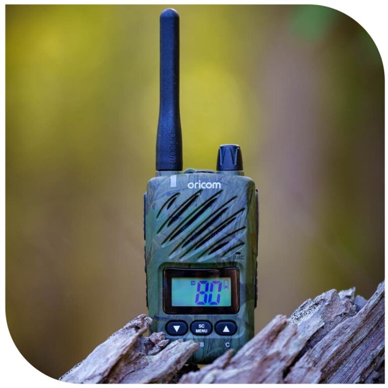 ULTRA550 CAMO Waterproof 5 Watt Handheld UHF CB Radio